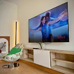 Premium Sea View Retreat With Ac - 10 Min سيسيمبرا