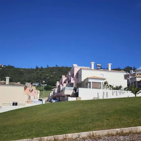 Garden Bbq & Walk To 10min-sesimbra Apartamento *