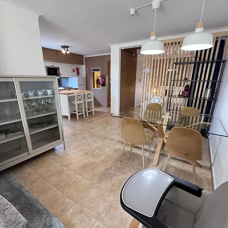 Garden Bbq & Walk To 10min-sesimbra Apartamento