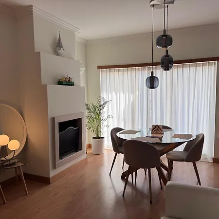 Premium Sea View Retreat With Ac - 10 Min شقة *
