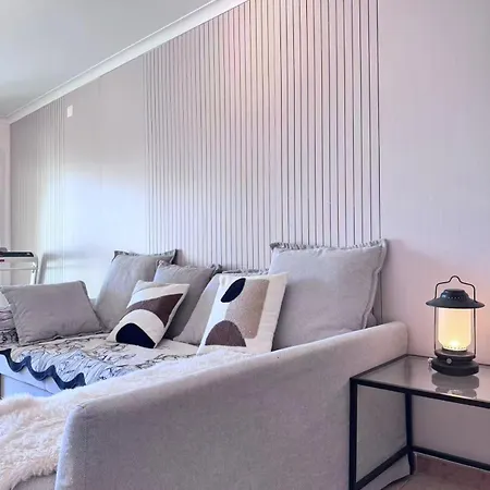 Ocean View Gem With Bbq & Walk To 10min-sesimbra Apartamento