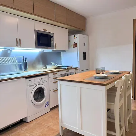 Ocean View Gem With Bbq & Walk To 10min-sesimbra