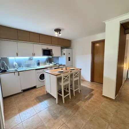 Ocean View Gem With Bbq & Walk To 10min-sesimbra *