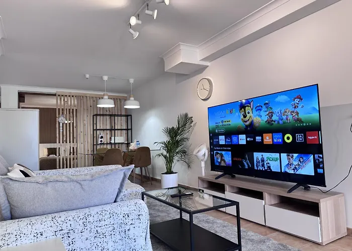 Ocean View Gem With Bbq & Walk To 10min-sesimbra ססימברה