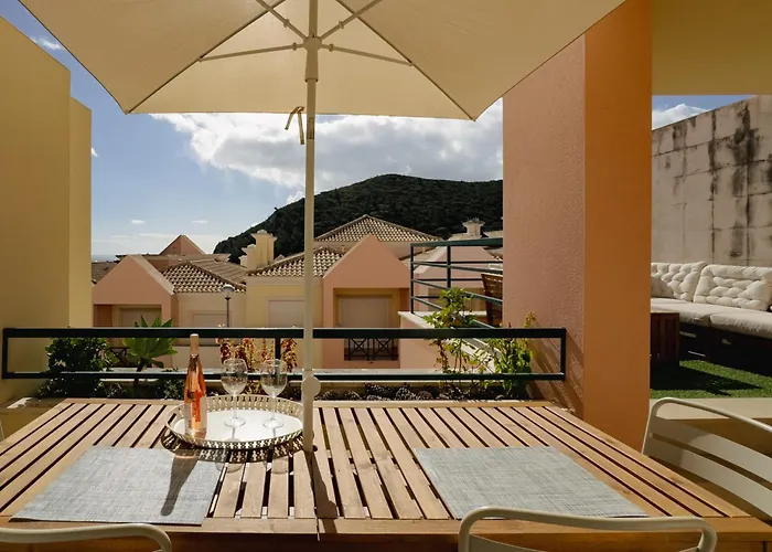 דירה Ocean View Gem With Bbq & Walk To 10min-sesimbra