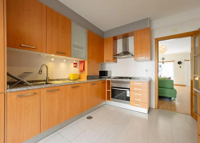 Ocean View Gem With Bbq & Walk To 10min-sesimbra דירה