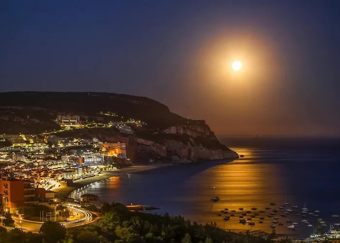 Ocean View Gem With Bbq & Walk To 10min-sesimbra 公寓 *